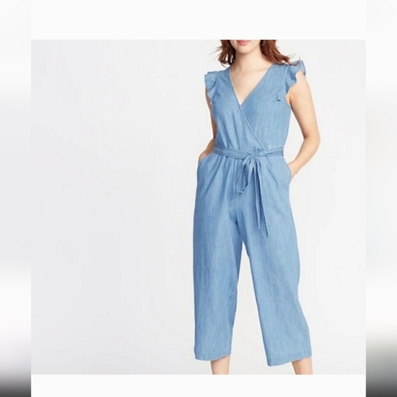 Old Navy Light Blue Chambray Surplice V Neck Ruffle Sleeve Wide Leg Jumpsuit - Picture 1 of 11